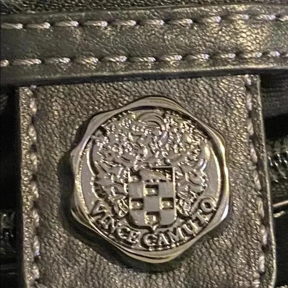 Vince Camuto Black pebbled leather shoulder bag - Picture 15 of 16